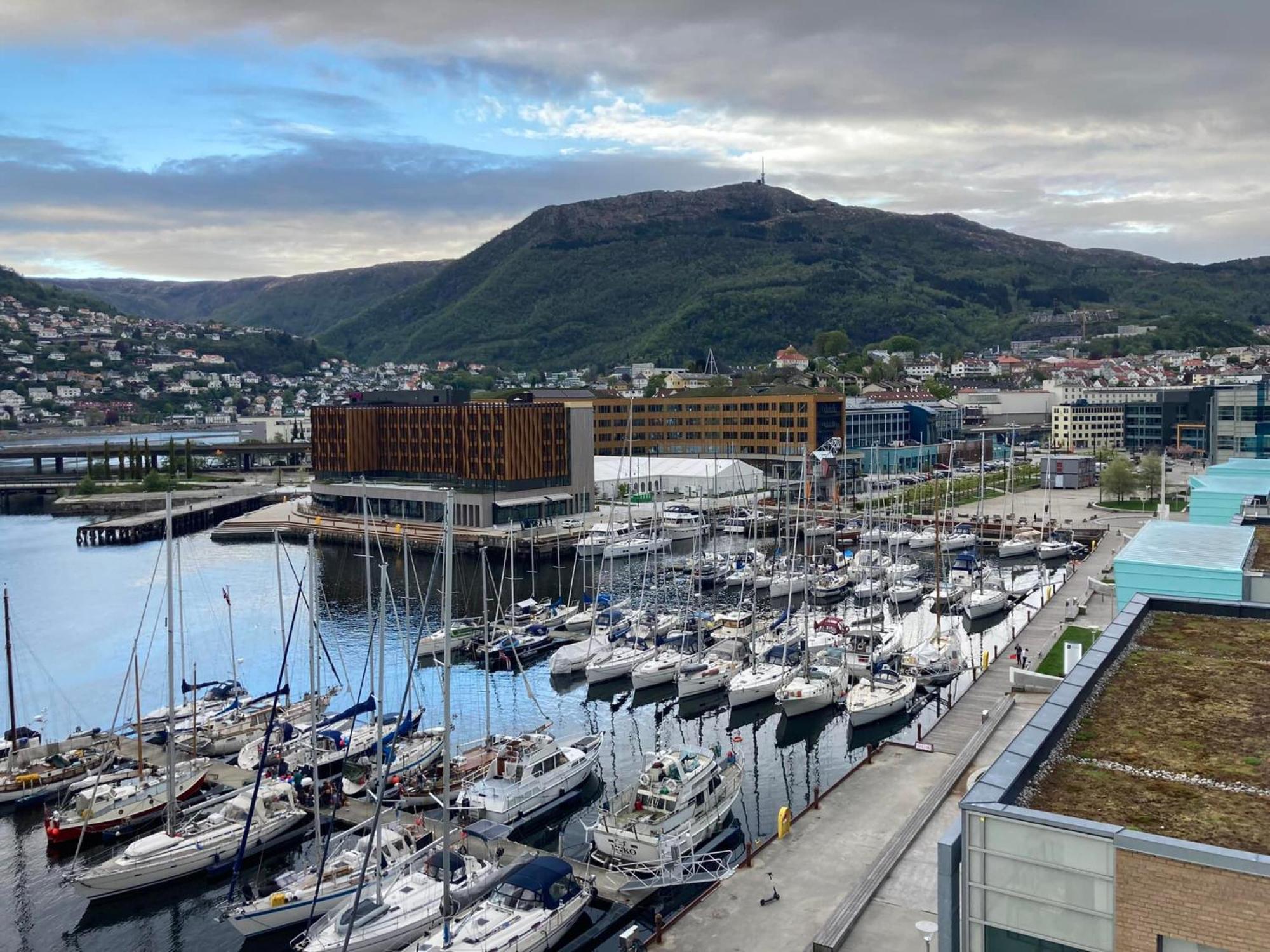 Modern Apartment - Amazing Terrace And Fjord View, Close To City Center Bergen Extérieur photo