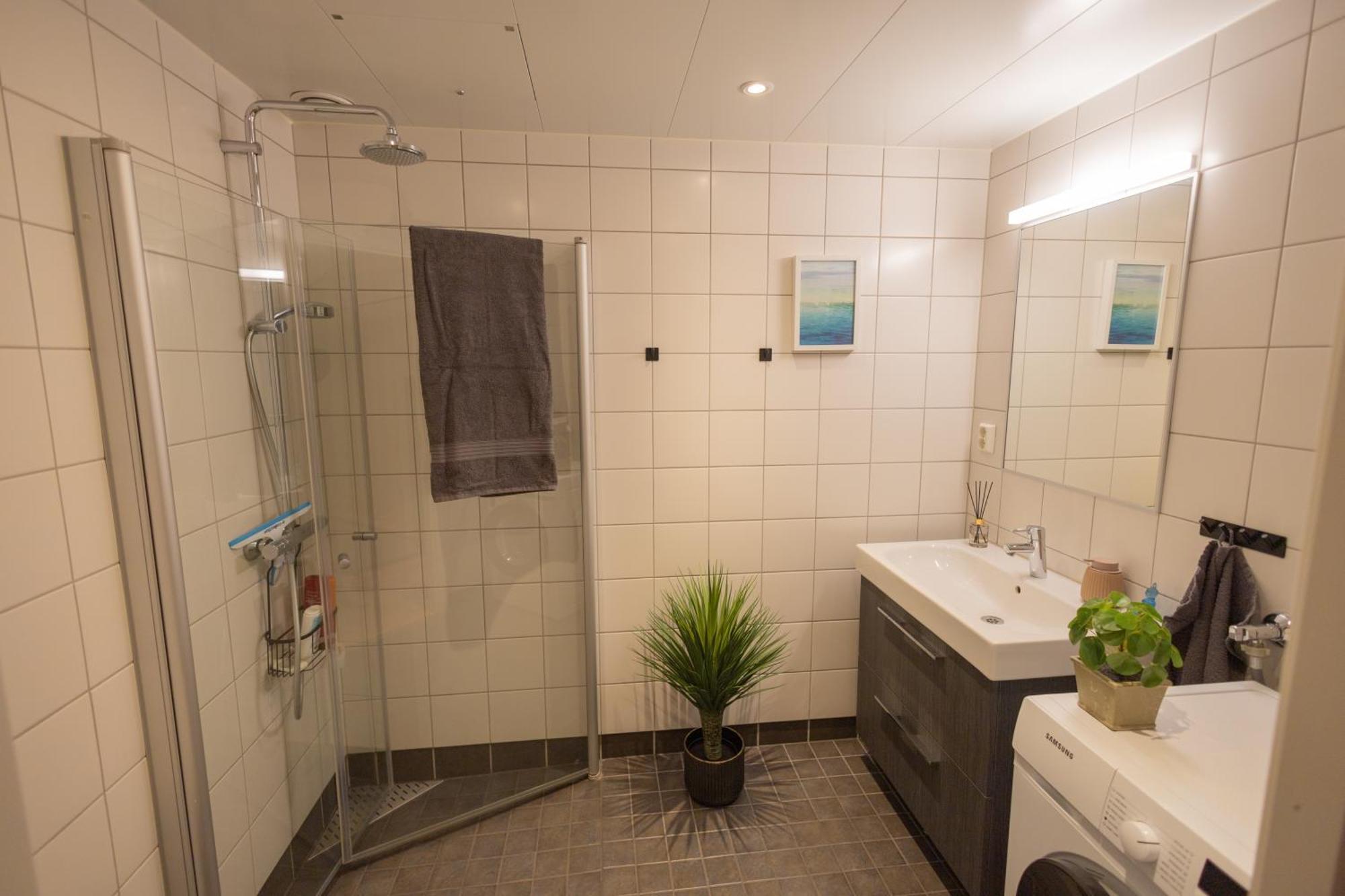 Modern Apartment - Amazing Terrace And Fjord View, Close To City Center Bergen Extérieur photo